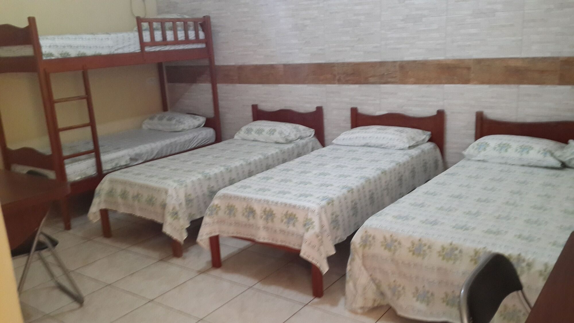 Paraiso Estalagem 2*